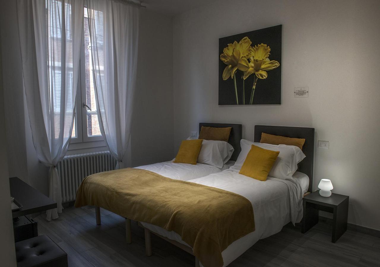 Le Stanze Dei Fiori Hotel Bologna Luaran gambar